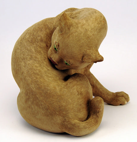 Hi detailed coat cat figurine cleaning