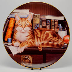 Decorative Cat Plate Royal Doulton  Meet Marmaduke