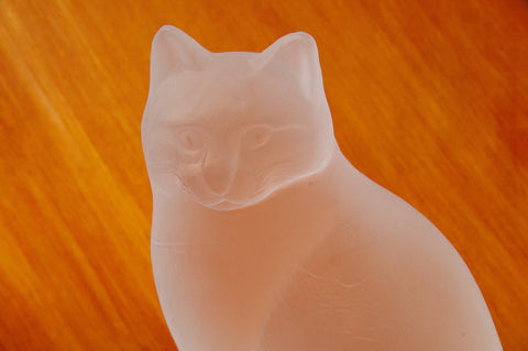 nybro glass cat figurine