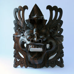 Chinese dragon face carving