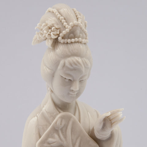 white porcelain figurine blanc de chine lady fan 